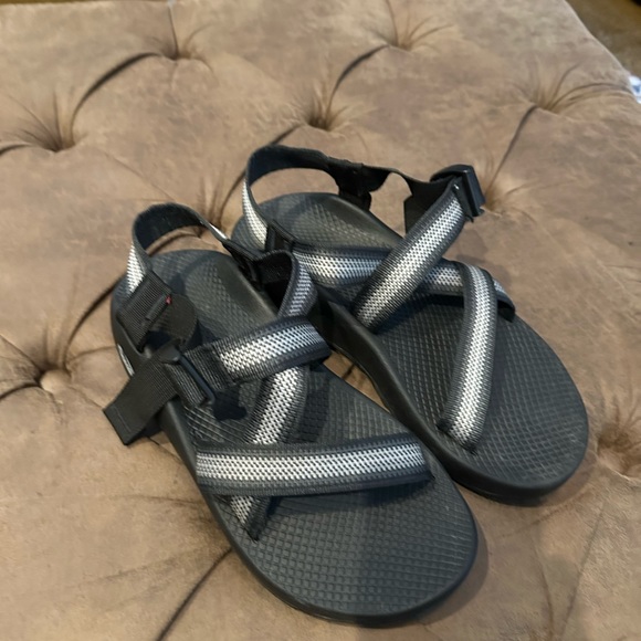 Chaco shoes size 8 men